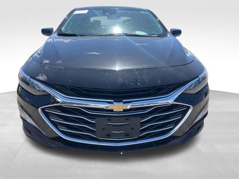 Used 2023 Chevrolet Malibu LT FWD image 2