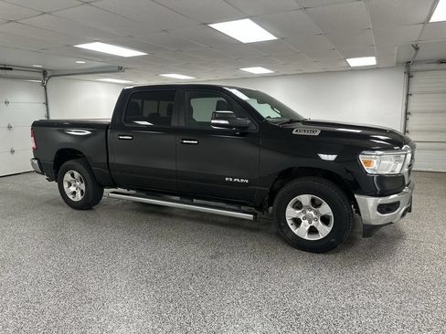 Used 2019 RAM 1500 Big Horn AWD/4WD image 2