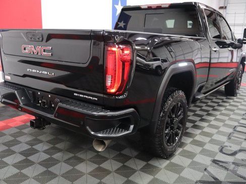 Used 2022 GMC Sierra 3500 Denali w/ Denali Black Diamond Edition AWD/4WD image 32