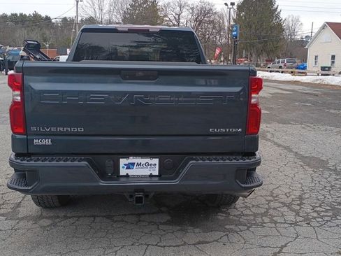 Used 2019 Chevrolet Silverado 1500 Custom w/ Custom Convenience Package image 6