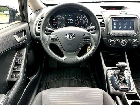 Used 2018 Kia Forte LX w/ LX Popular Package FWD image 20