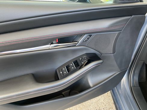 Used 2026 MAZDA MAZDA3 Carbon image 12