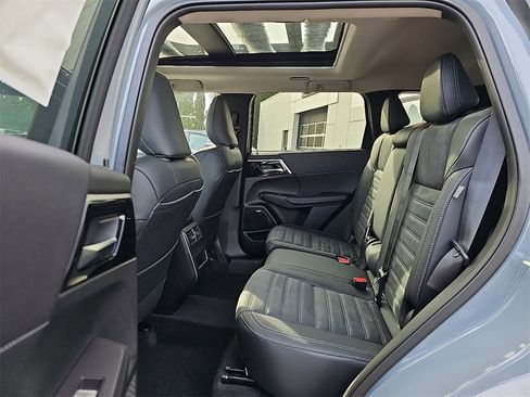 New 2026 Mitsubishi Outlander Trail Edition image 6
