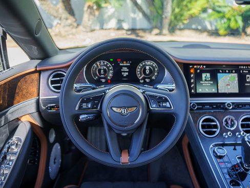 Used 2025 Bentley Continental GT Speed image 13