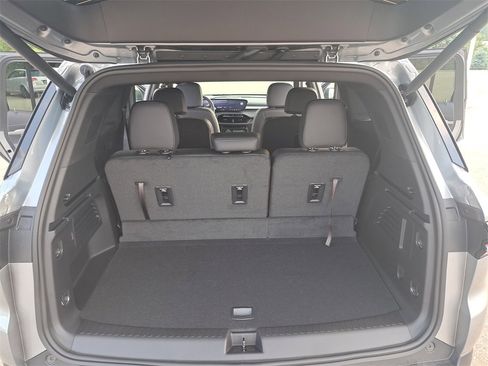 New 2026 Buick Enclave Preferred image 13