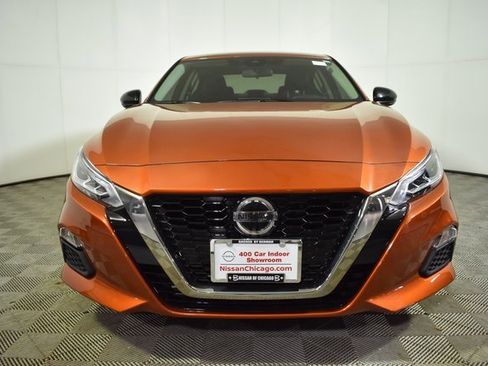 Used 2020 Nissan Altima 2.0 SR image 2