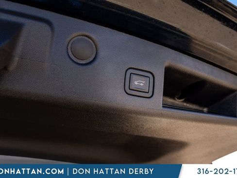 Used 2024 Chevrolet Equinox RS image 34