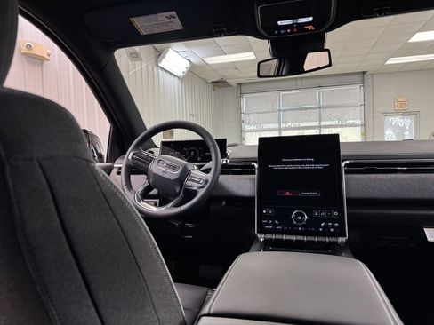 New 2026 GMC Sierra EV Elevation image 22