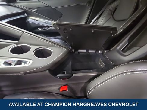 Used 2026 Chevrolet Corvette Stingray Coupe w/ Z51 Performance Package RWD image 29
