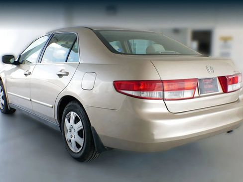Used 2004 Honda Accord LX image 9