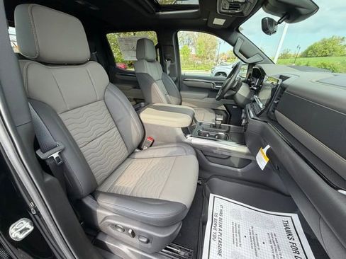 New 2026 Chevrolet Silverado 1500 ZR2 AWD/4WD image 40