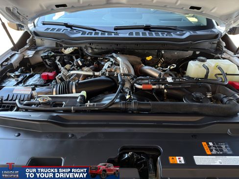 Used 2025 Ford F350 Platinum w/ Platinum Plus Package image 14