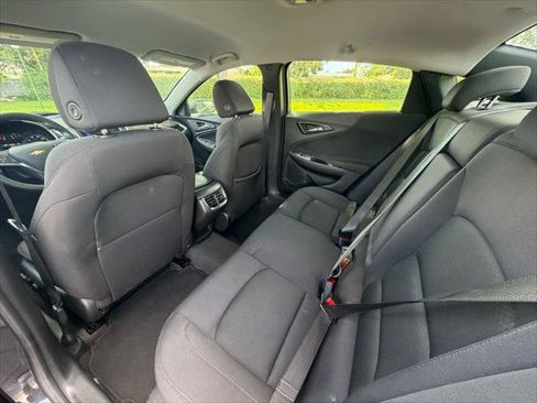 Used 2023 Chevrolet Malibu LT FWD image 17
