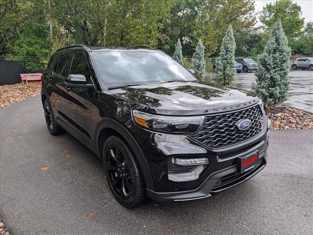 Used 2024 Ford Explorer ST w/ Equipment Group 401A AWD/4WD image 7