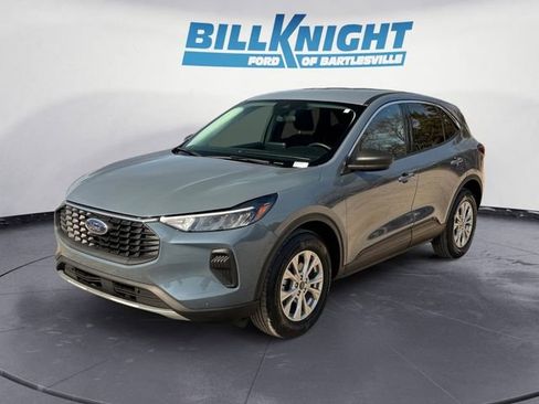 Used 2024 Ford Escape Active image 1