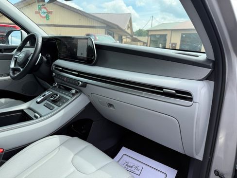 Used 2025 Hyundai Palisade SEL FWD image 24