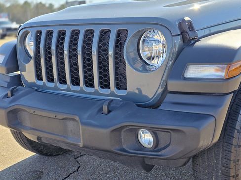 Used 2024 Jeep Wrangler Sport S image 19