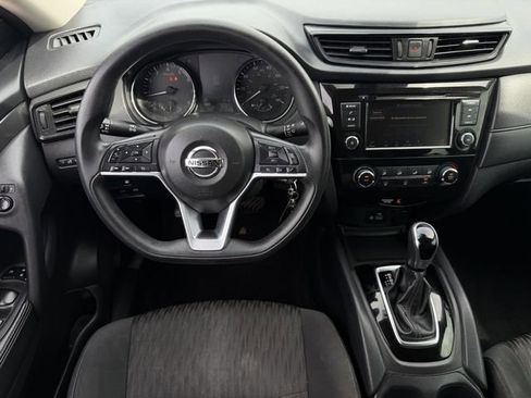 Used 2020 Nissan Rogue S image 11