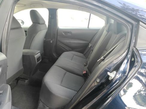 Used 2022 Toyota Corolla LE FWD image 16