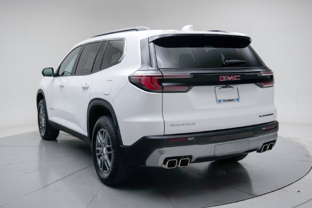 Used 2025 GMC Acadia Elevation FWD image 15
