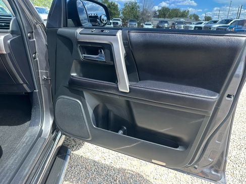 Used 2016 Toyota 4Runner Limited AWD/4WD image 13