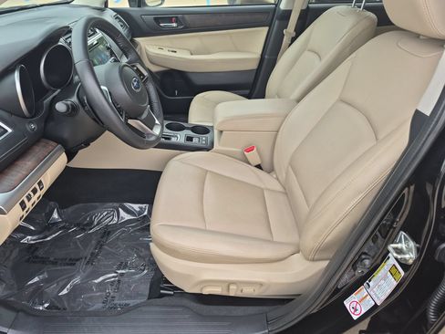 Used 2019 Subaru Outback 2.5i Limited AWD/4WD image 11