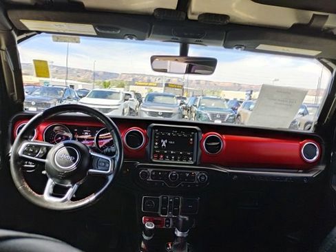 Used 2021 Jeep Wrangler Unlimited Rubicon image 12