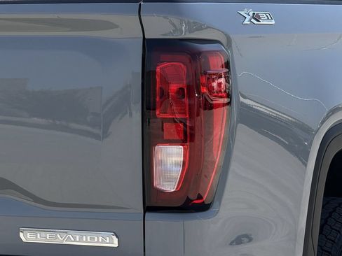 Used 2024 GMC Sierra 1500 Elevation w/ Elevation Premium Package AWD/4WD image 12