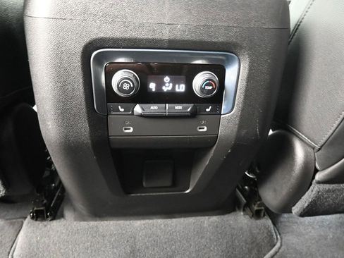 Used 2021 Chevrolet Tahoe LT w/ Luxury Package image 24