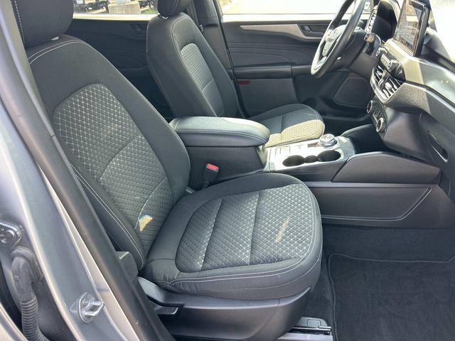 Certified 2023 Ford Escape Active AWD/4WD image 29