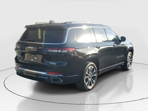 Used 2021 Jeep Grand Cherokee L Overland w/ Luxury Tech Group IV image 7