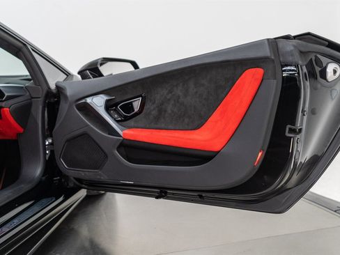 Used 2015 Lamborghini Huracan LP 610-4 image 38