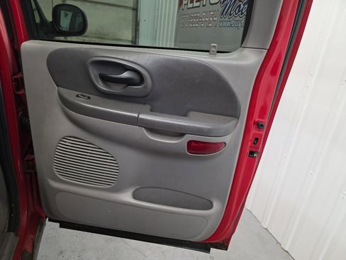 Used 2001 Ford F150 XLT image 30