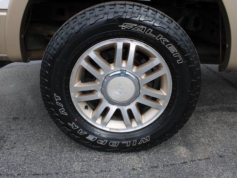 Used 2014 Ford F150 King Ranch w/ King Ranch Luxury Package image 15