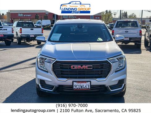 Used 2022 GMC Terrain SLE image 6