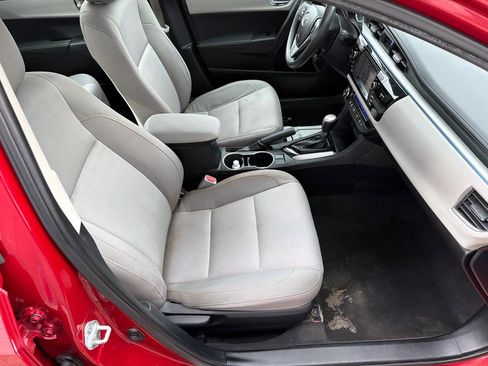 Used 2015 Toyota Corolla LE w/ Driver Convenience Package image 11