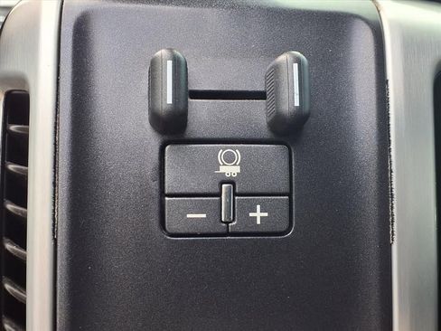 Used 2014 GMC Sierra 1500 SLE w/ Texas SLE Value Package image 9