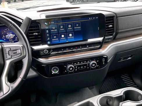 Used 2023 Chevrolet Silverado 1500 LT image 17