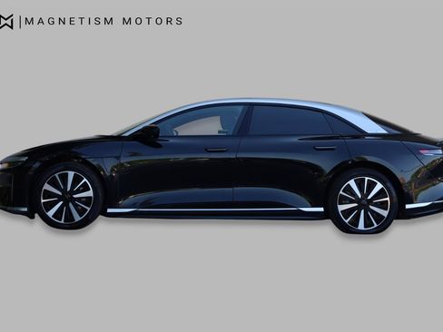 Used 2025 Lucid Air Touring AWD/4WD image 3