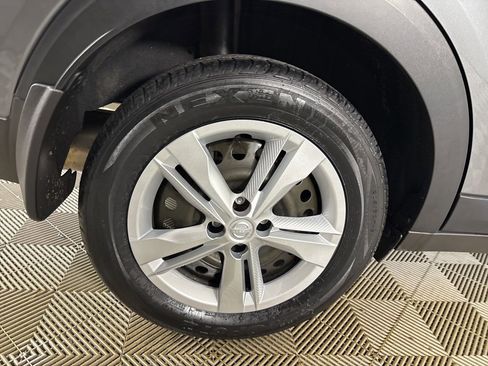 Used 2024 Nissan Kicks S image 32