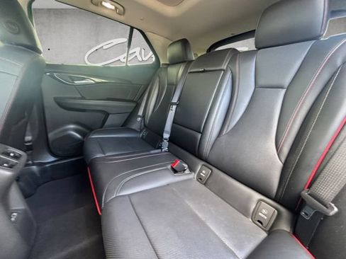 Used 2022 Buick Envision Essence w/ Technology Package II FWD image 28