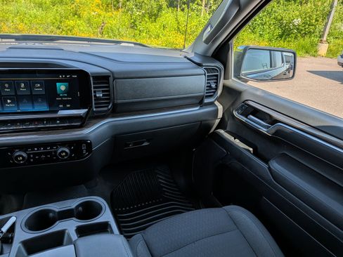 Used 2023 Chevrolet Silverado 1500 LT AWD/4WD image 11