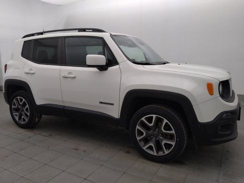 Used 2016 Jeep Renegade Latitude w/ Cold Weather Group AWD/4WD image 11