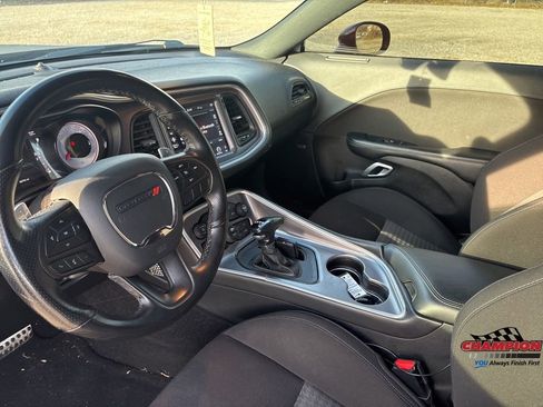 Used 2020 Dodge Challenger R/T w/ T/A Package image 17