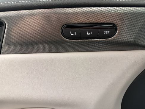 New 2026 INFINITI QX60 Luxe image 16