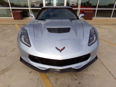 Used 2017 Chevrolet Corvette Z06 image 2