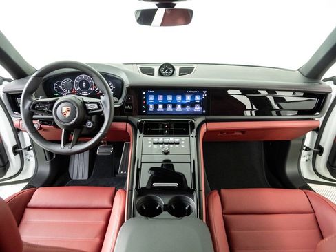 New 2026 Porsche Panamera 4 AWD/4WD image 19