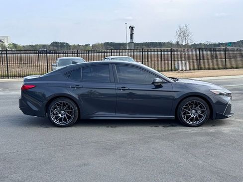 Used 2025 Toyota Camry SE w/ Convenience Package image 23