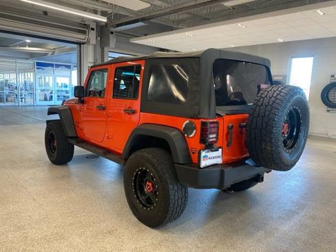 Used 2015 Jeep Wrangler Unlimited Sport w/ Quick Order Package 24S AWD/4WD image 9