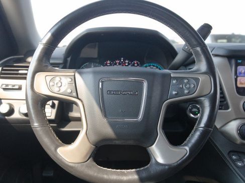 Used 2017 GMC Yukon XL Denali w/ Open Road Package AWD/4WD image 19
